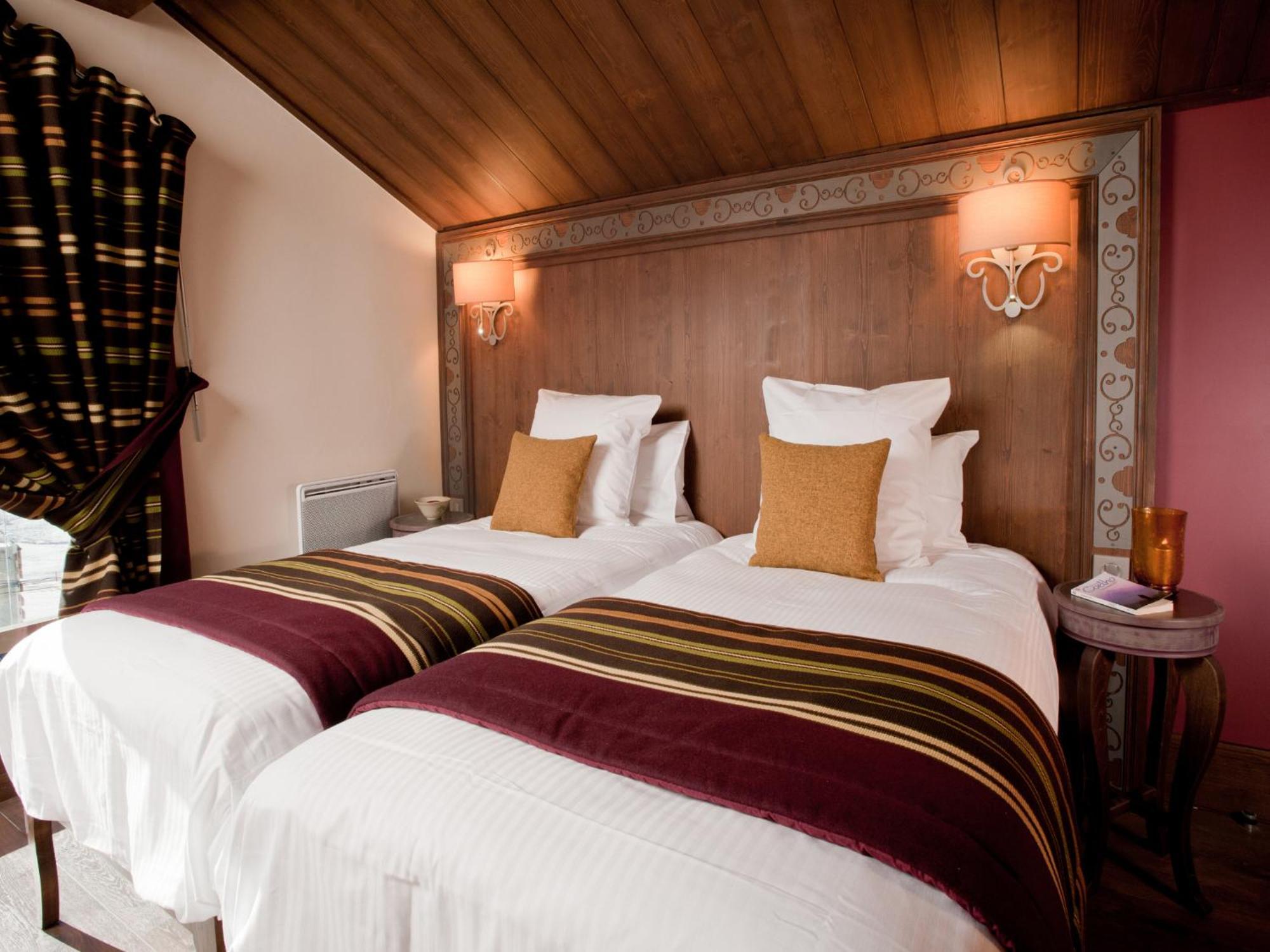 Le Hameau Du Kashmir Aparthotel วัลโตรองส์ ภายนอก รูปภาพ
