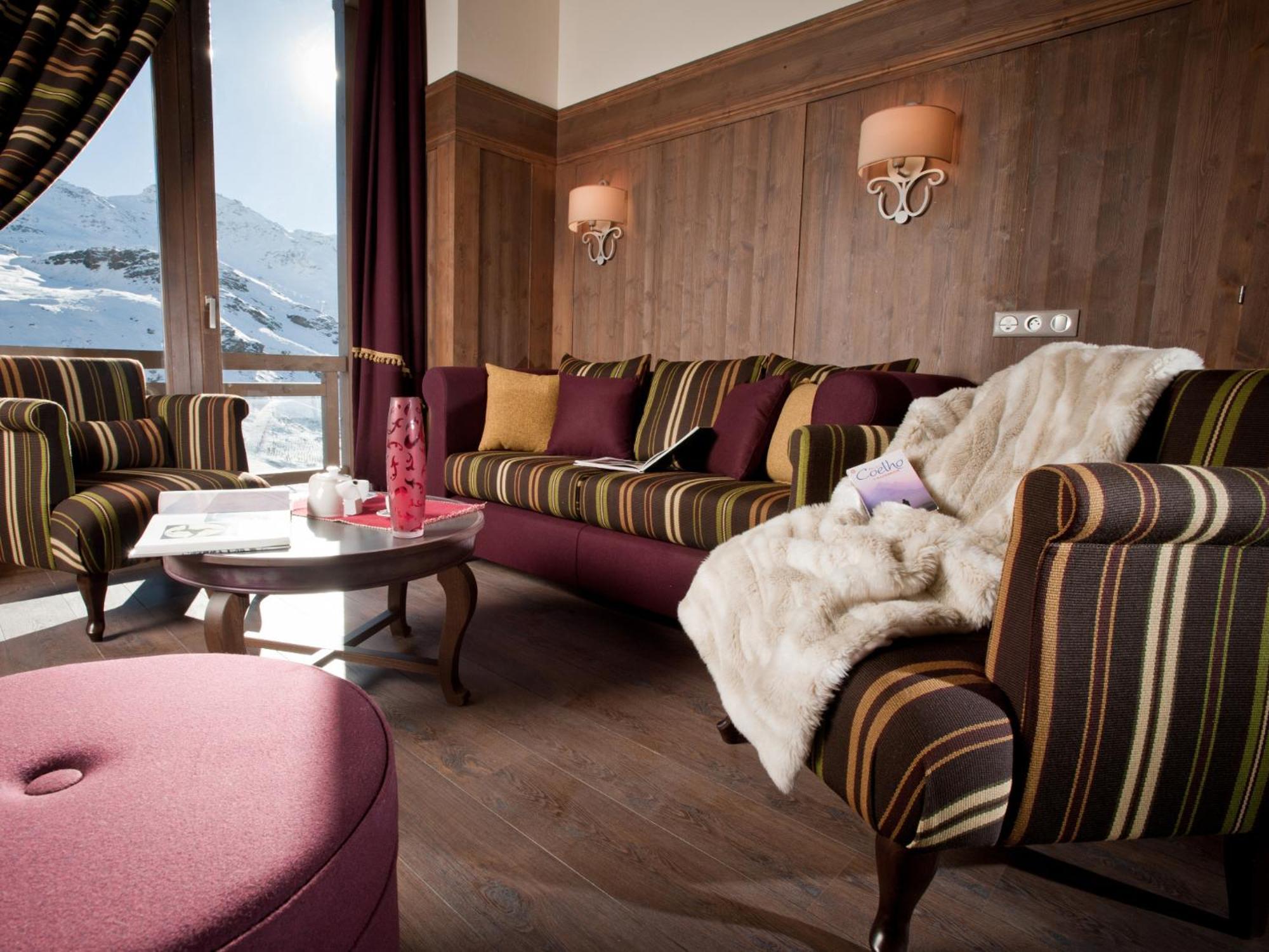 Le Hameau Du Kashmir Aparthotel วัลโตรองส์ ภายนอก รูปภาพ